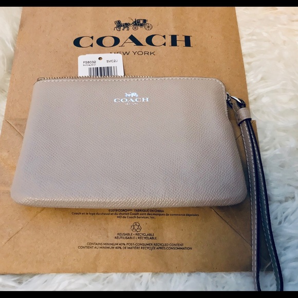 Coach Handbags - NWT Coach Leather Wristlet